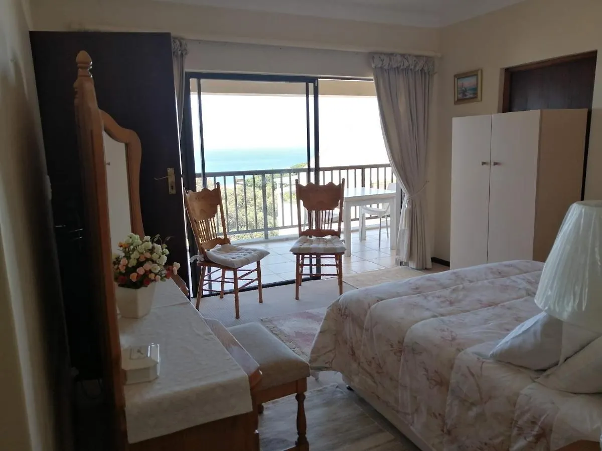 Homestay Froggy At The Pond Apartment Simon's Town